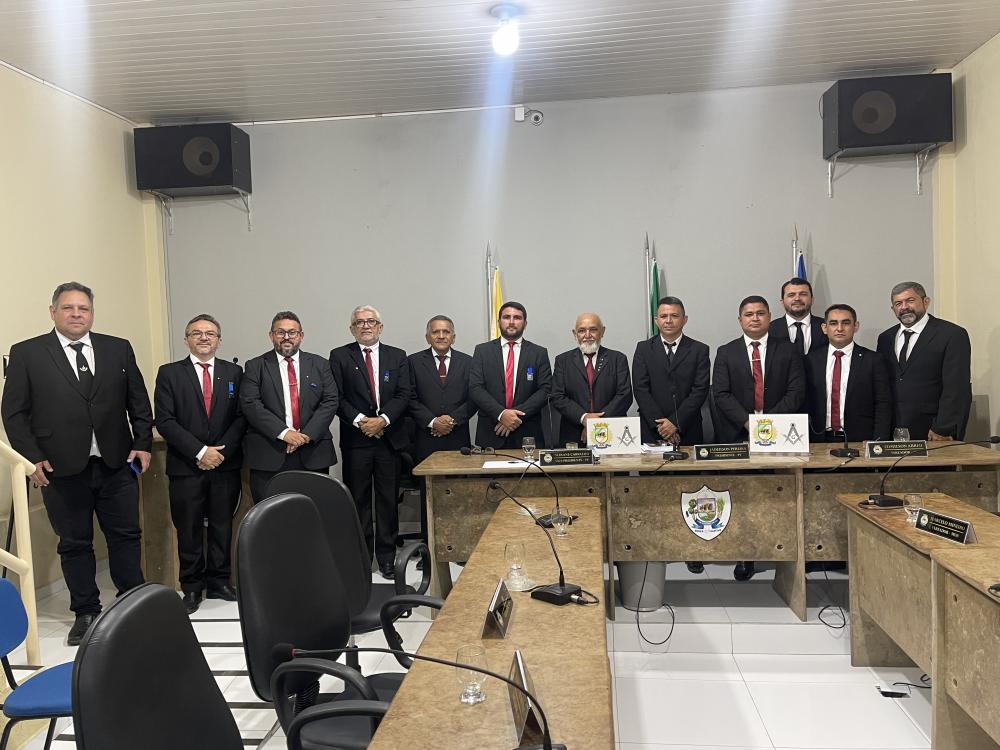 Sessão Solene na Câmara de Vereadores de Castelo do Piauí celebra o Dia do Maçom